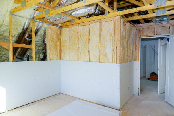 Best Insulation Installation Services in Clinton, TN